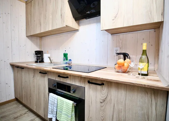 Przycup W Karkonoszach Sloneczna Dolina 7b - Na Wylacznosc W Karkonoszach *